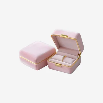 Packaging & Display